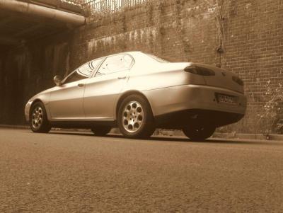 Alfa Romeo 166